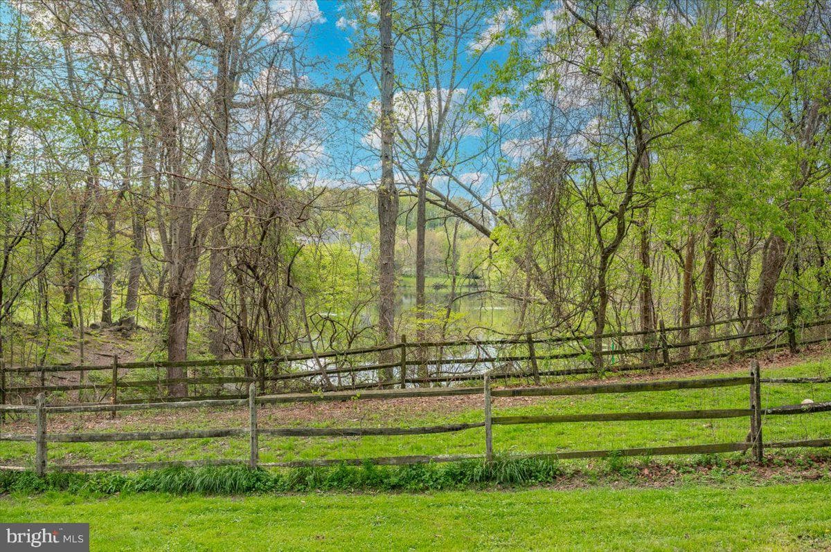 6652 Lake Front Court photo 46