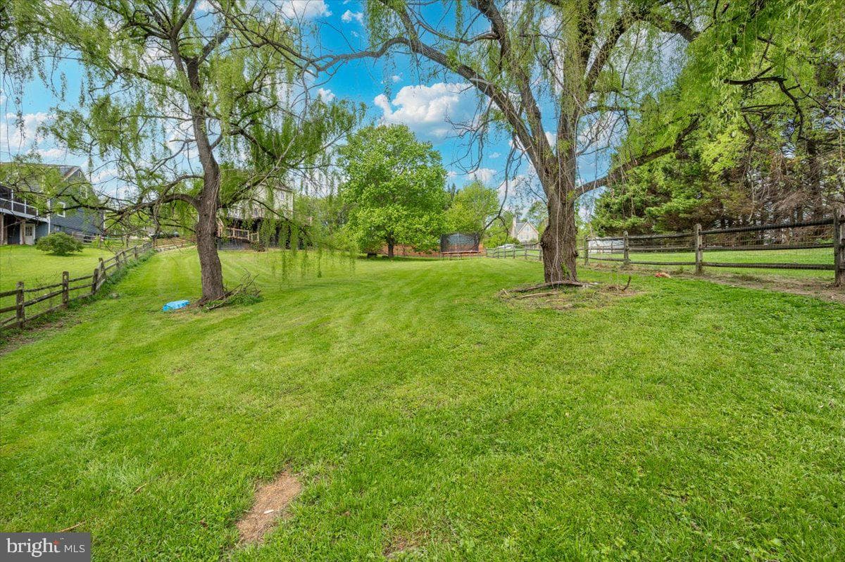 6652 Lake Front Court photo 52