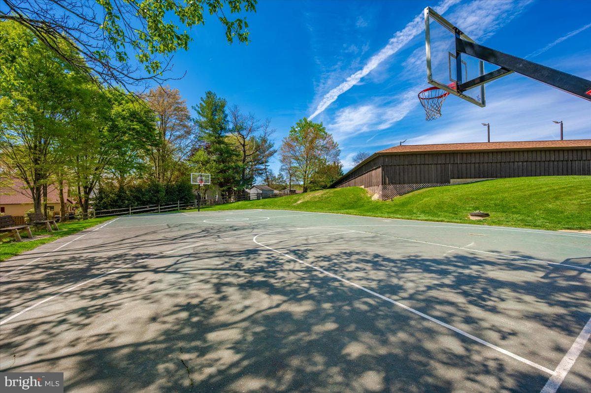 6652 Lake Front Court photo 67