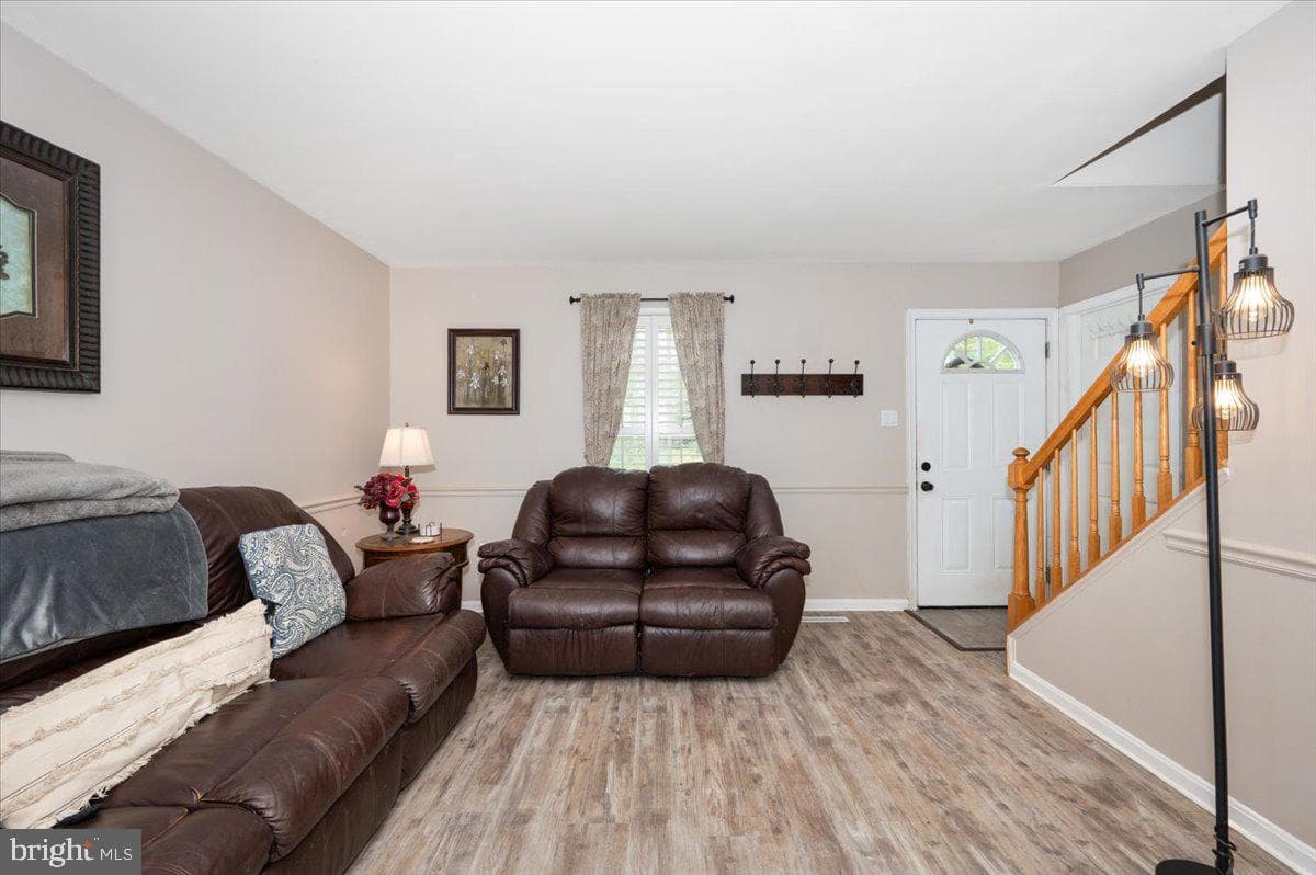 6652 Lake Front Court photo 8