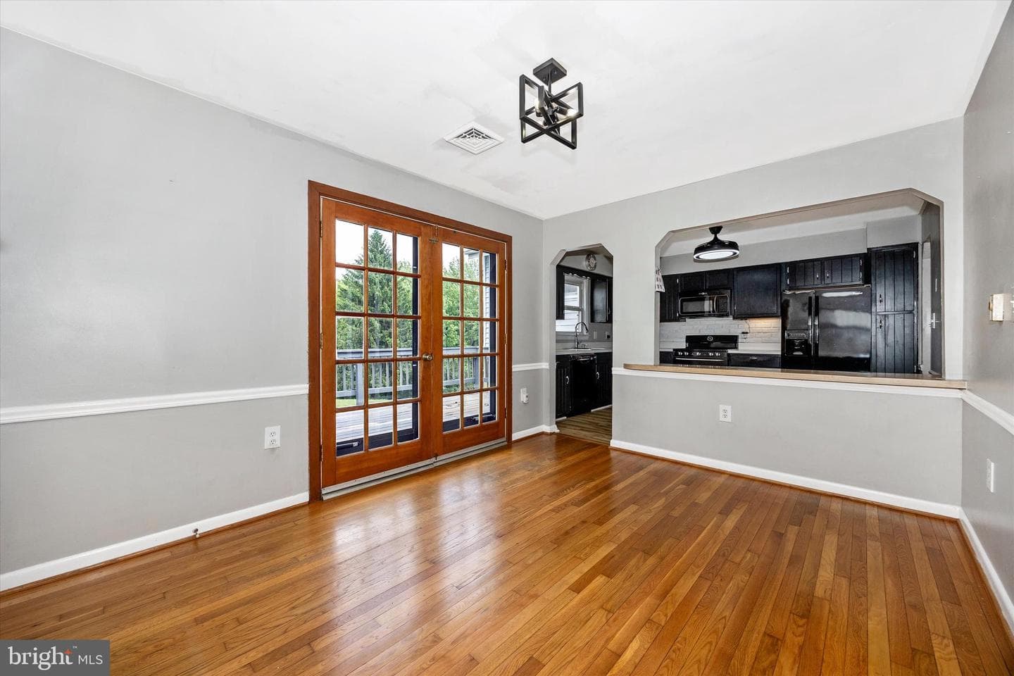 3905 Sugarloaf Drive photo 11