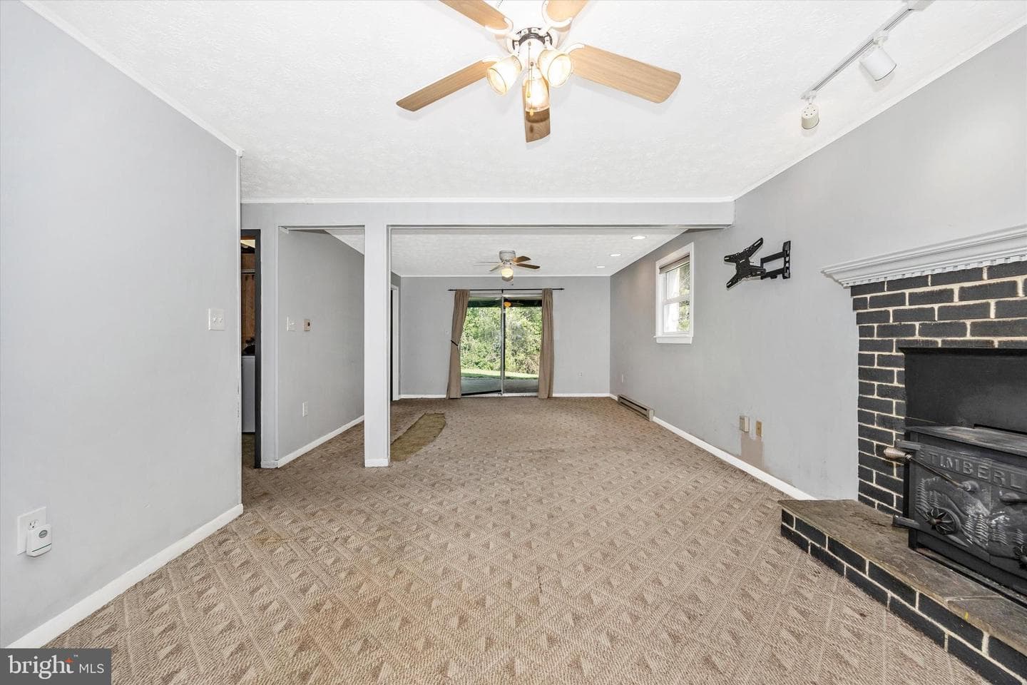 3905 Sugarloaf Drive photo 30