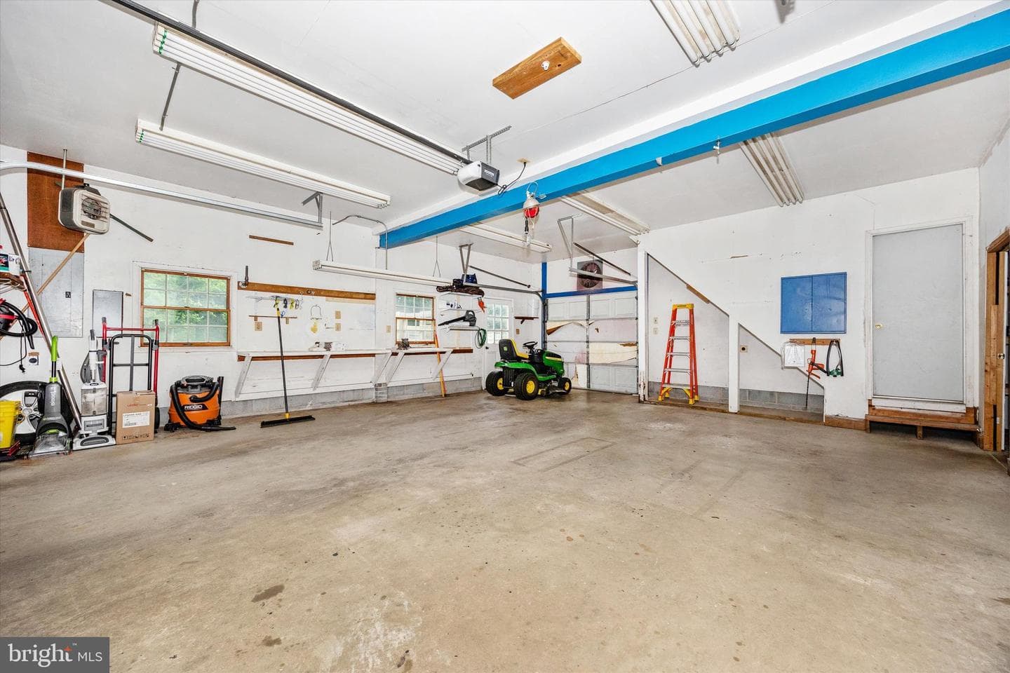 3905 Sugarloaf Drive photo 35