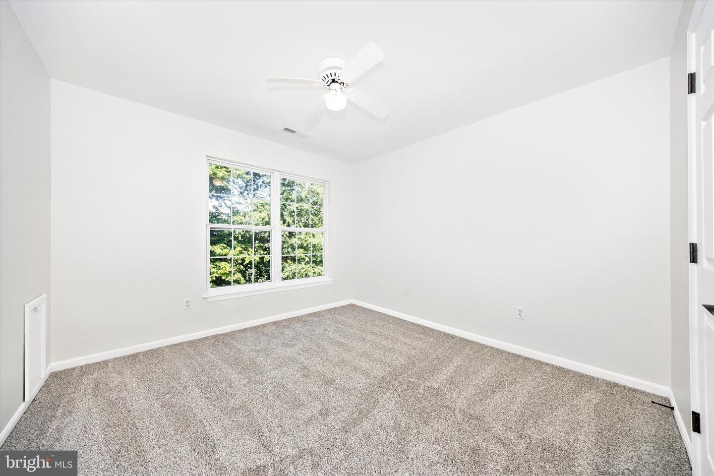 803 Apache Court photo 23