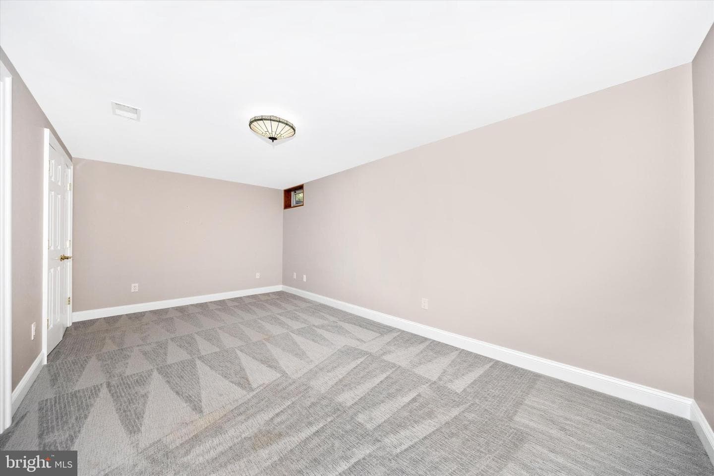 803 Apache Court photo 30