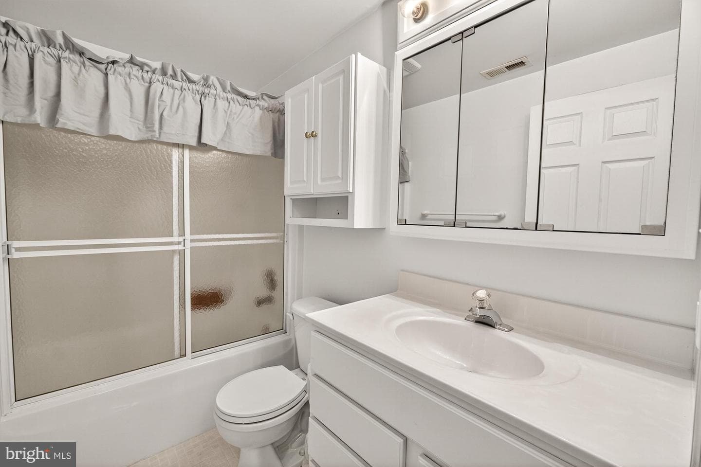 2094 E Greenleaf Drive photo 29