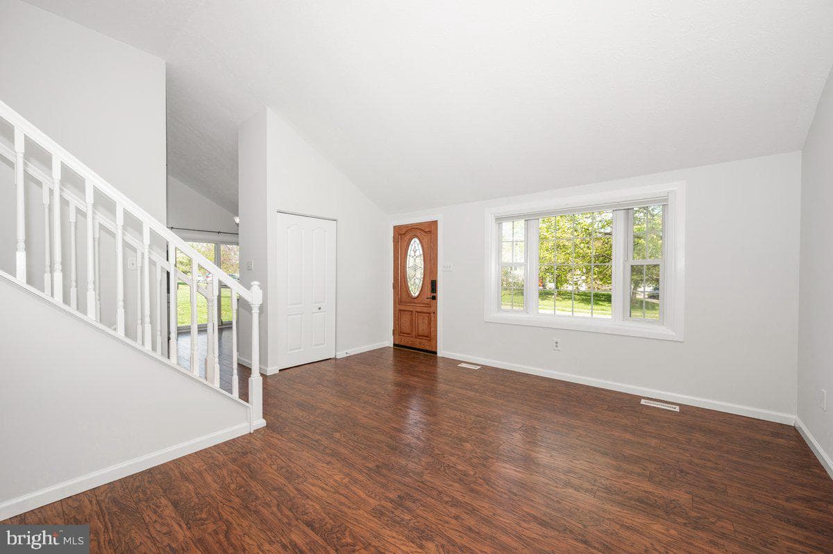 1715 Dogwood Drive photo 9