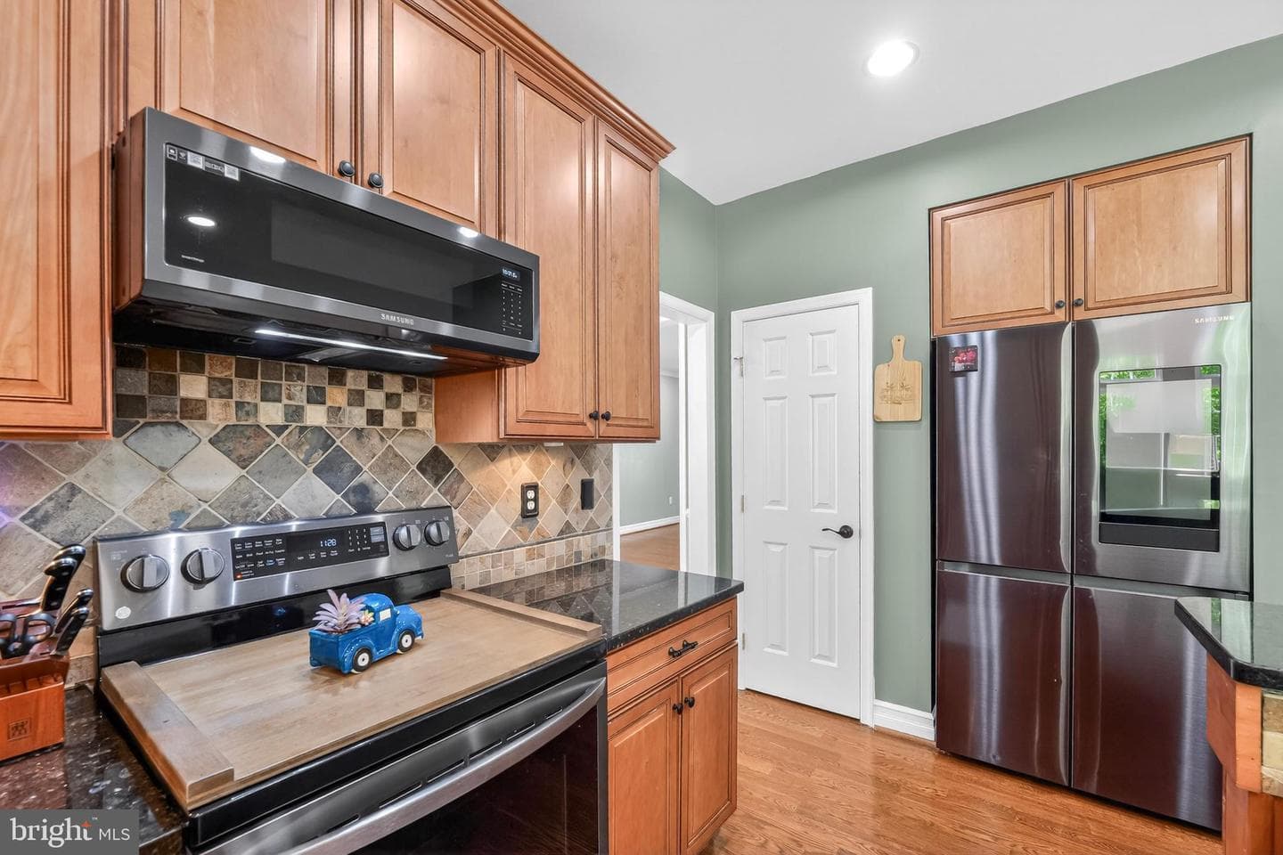 6355 Bannister Drive photo 25