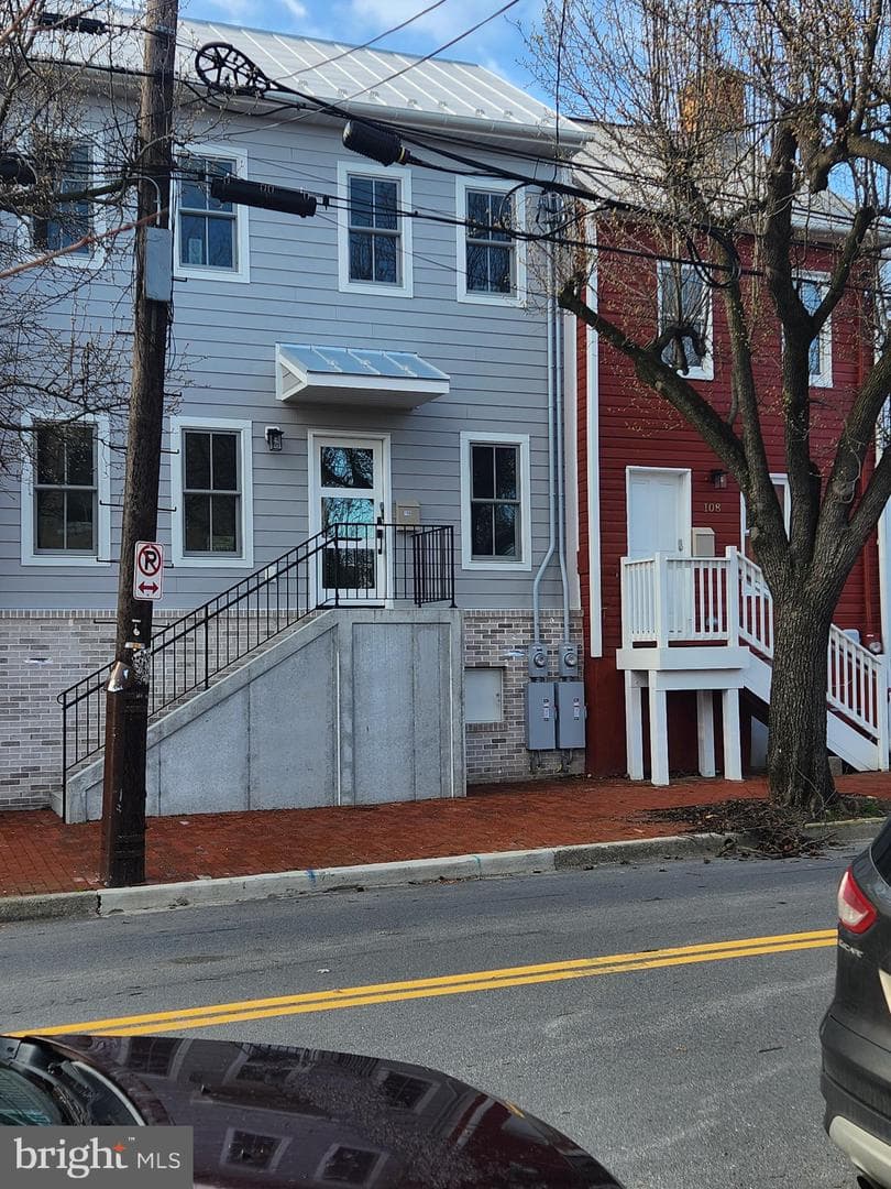 106 W All Saints Street #b2 photo 3