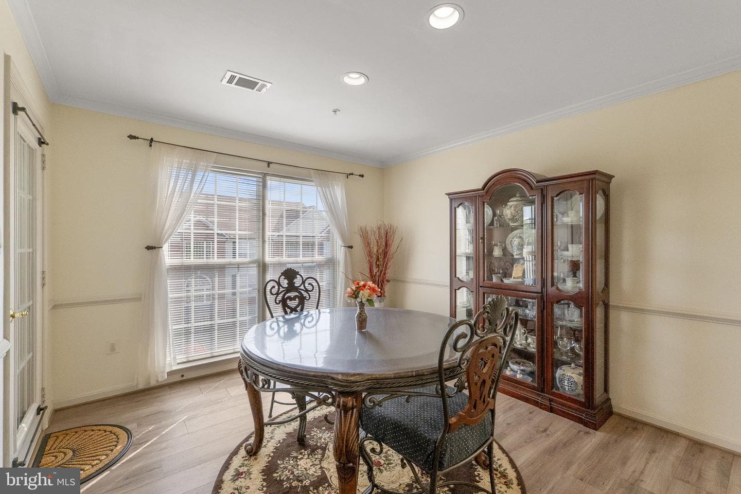 593 Cawley Drive #3a photo 14