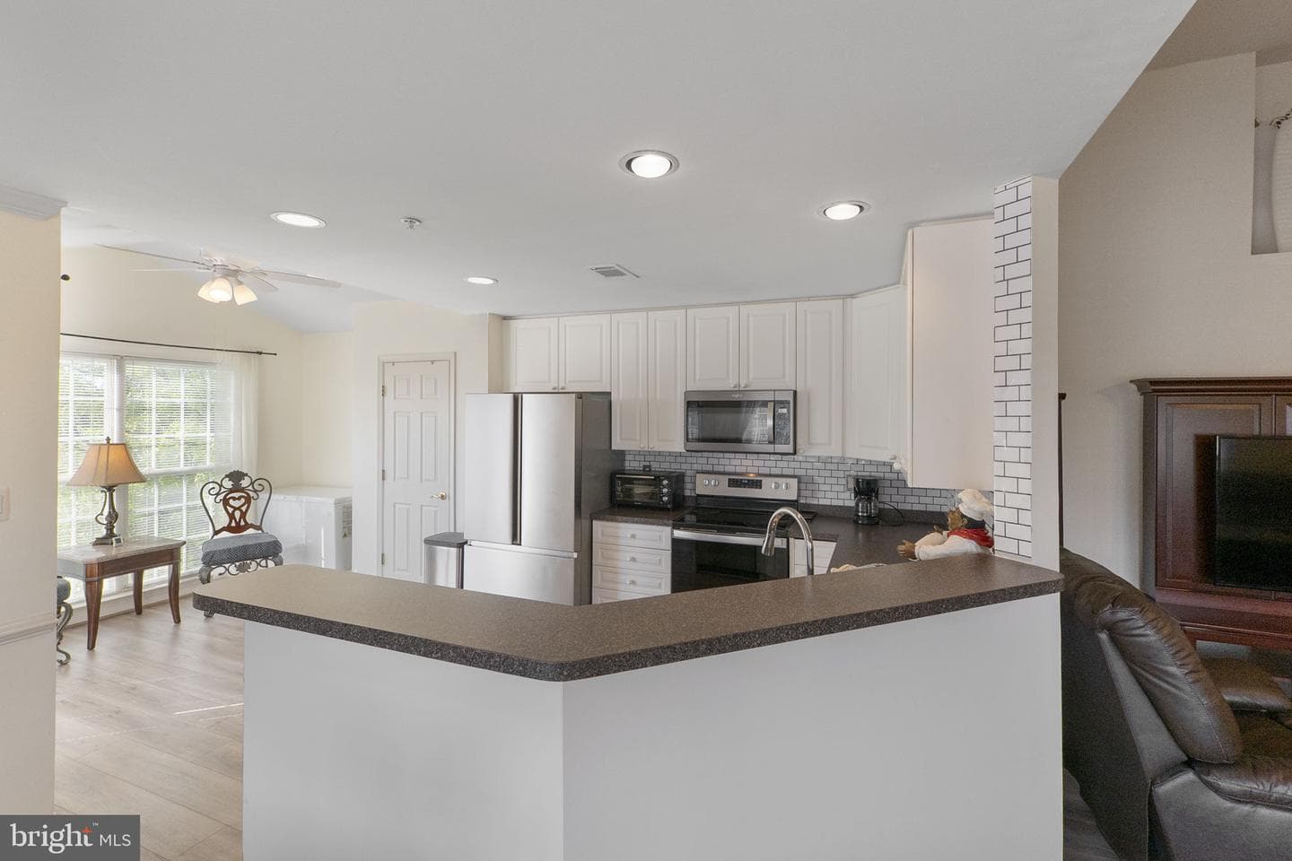 593 Cawley Drive #3a photo 16