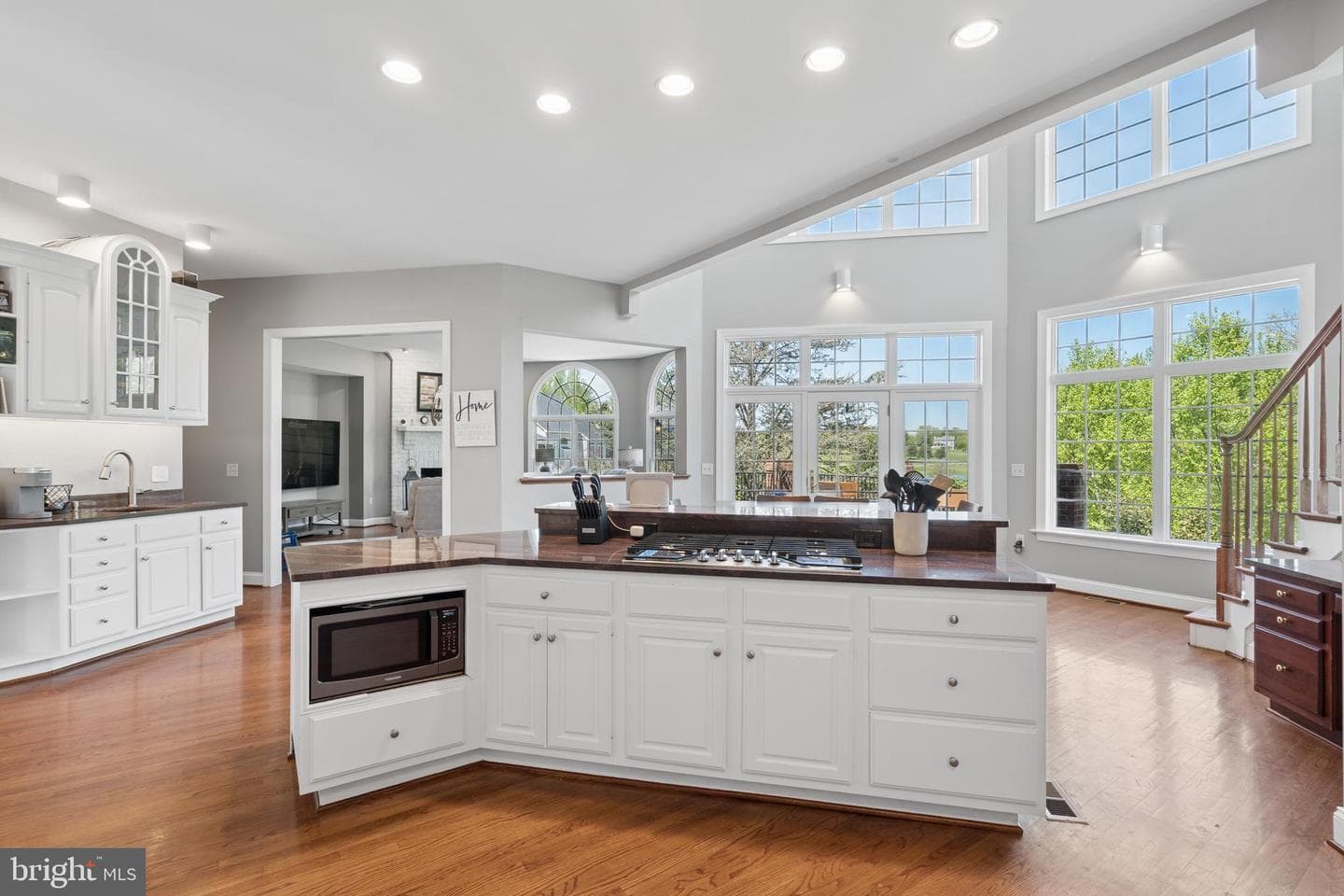 9804 Pebble Beach Court photo 10