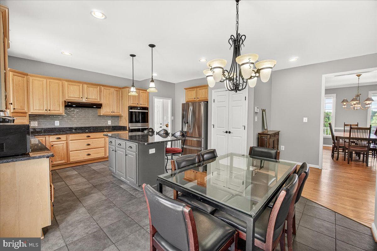 4813 Timber photo 20