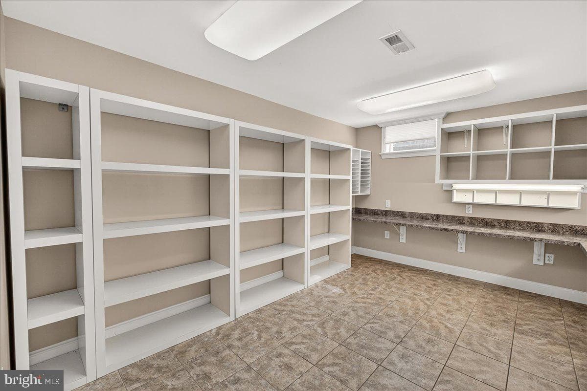 4813 Timber photo 55