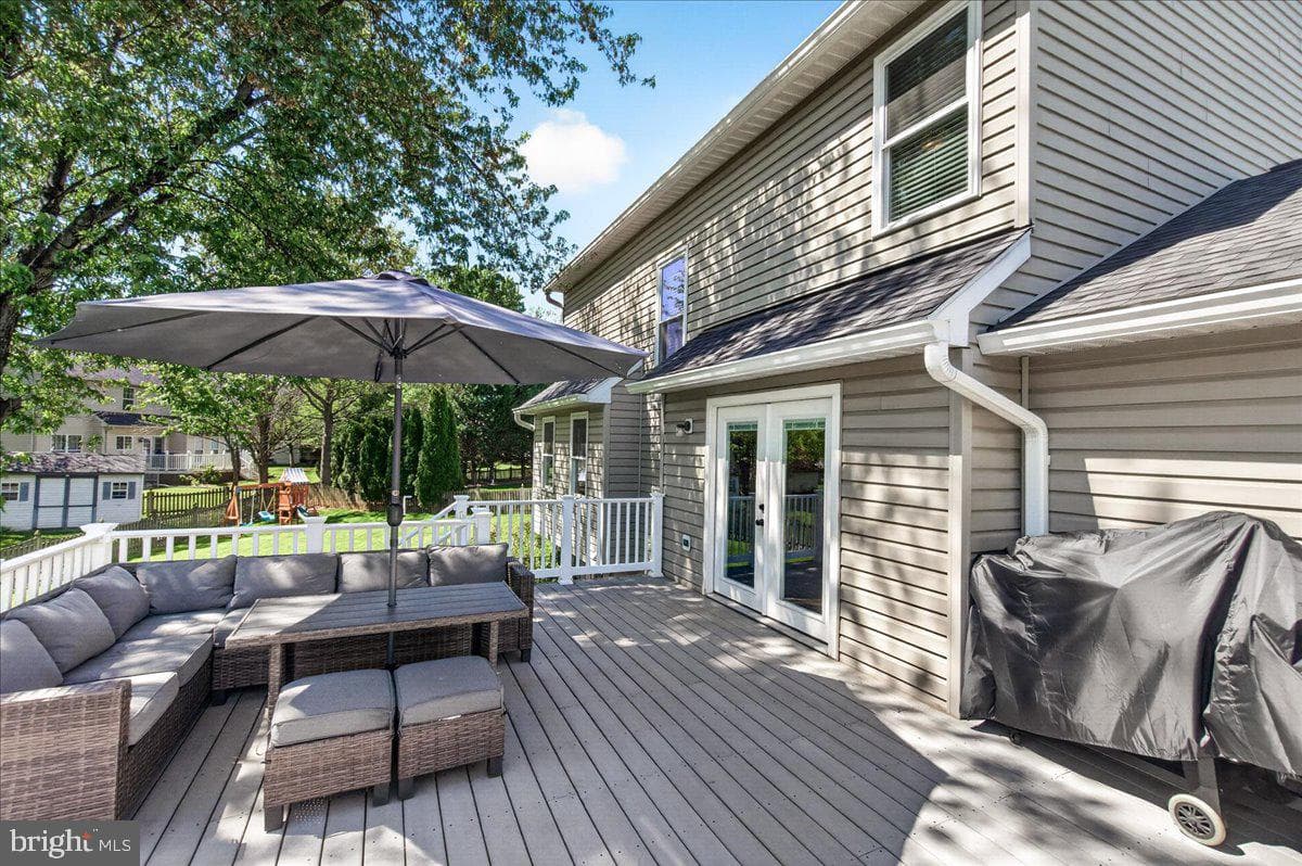 98 Pleasonton Court photo 37