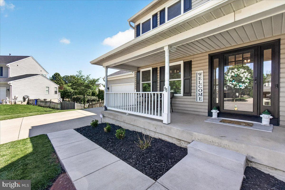 98 Pleasonton Court photo 4