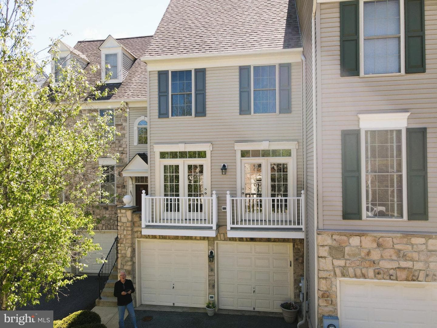 2211 Bear Den Road photo 2