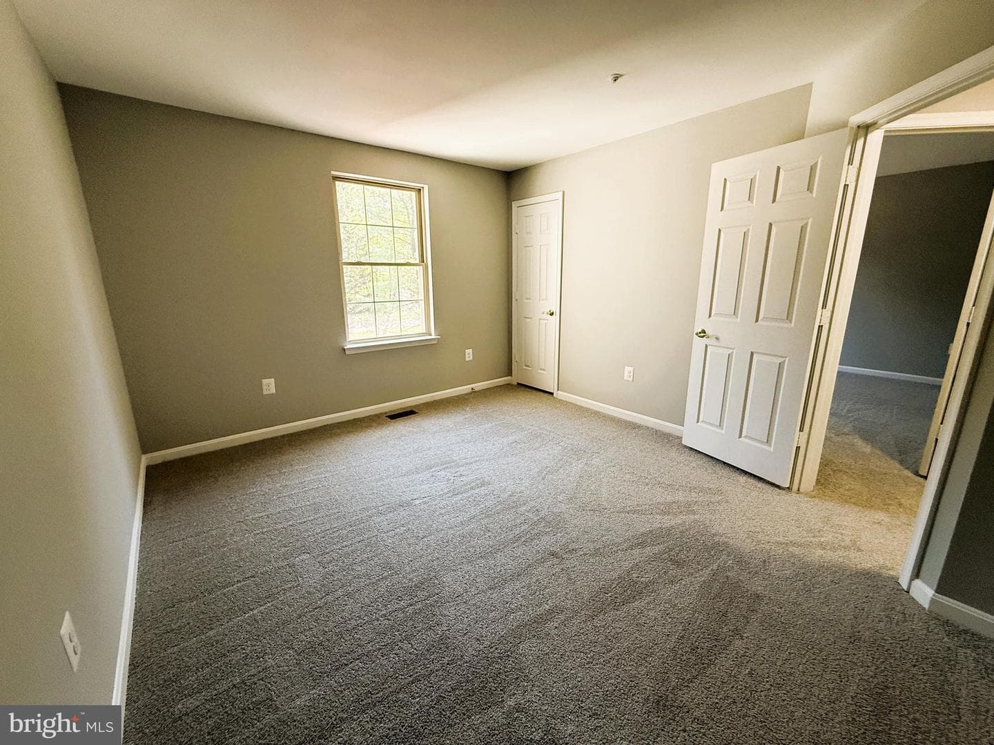 2211 Bear Den Road photo 25