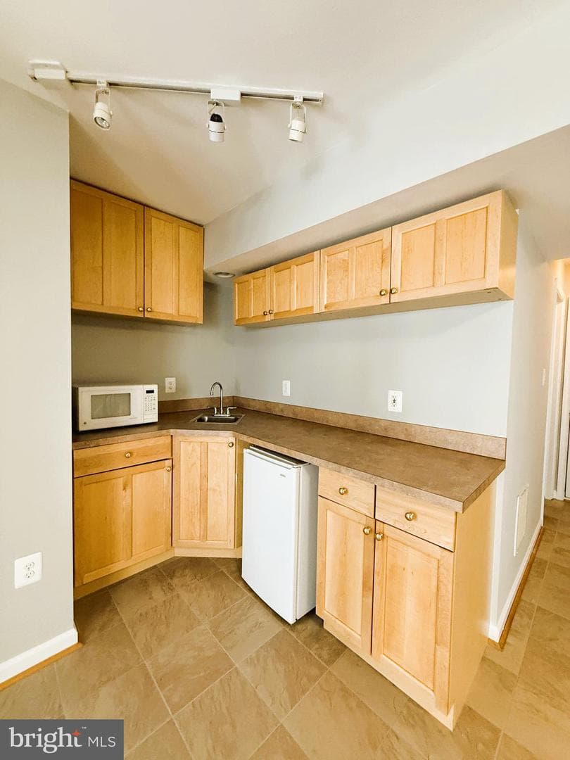 2211 Bear Den Road photo 33