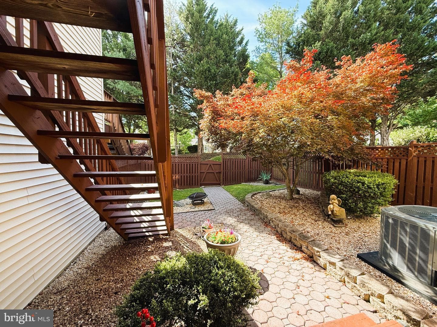 2211 Bear Den Road photo 42