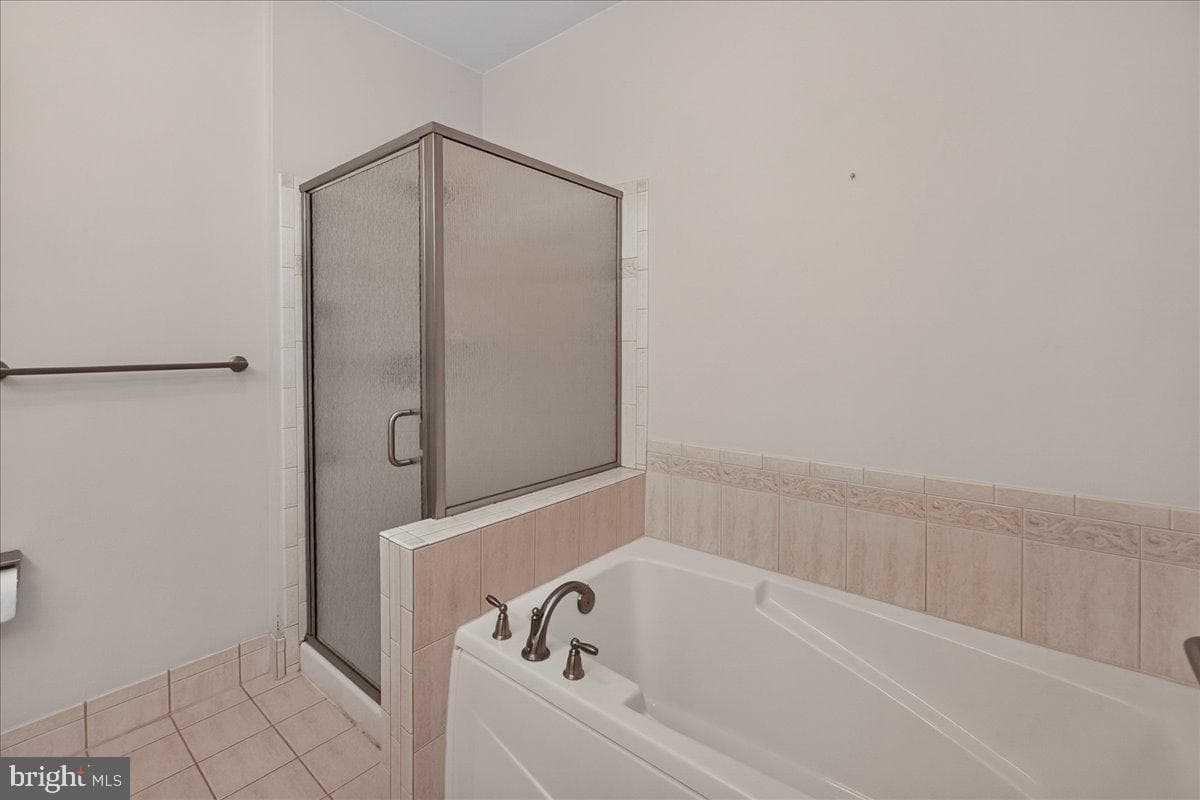 2500 Waterside Drive #103 photo 25