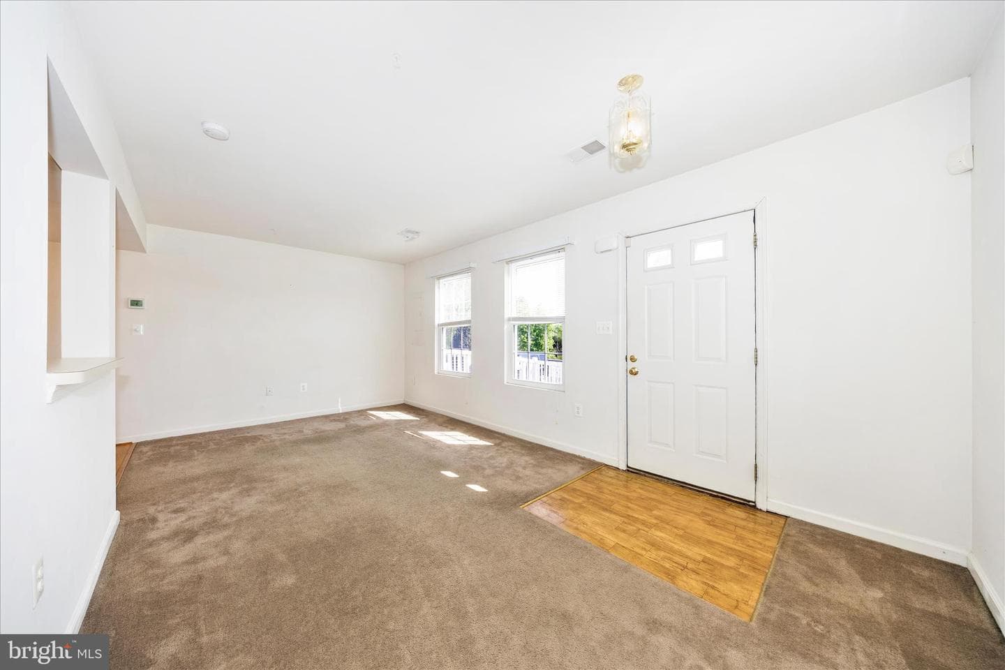 126 N Altamont Avenue photo 4