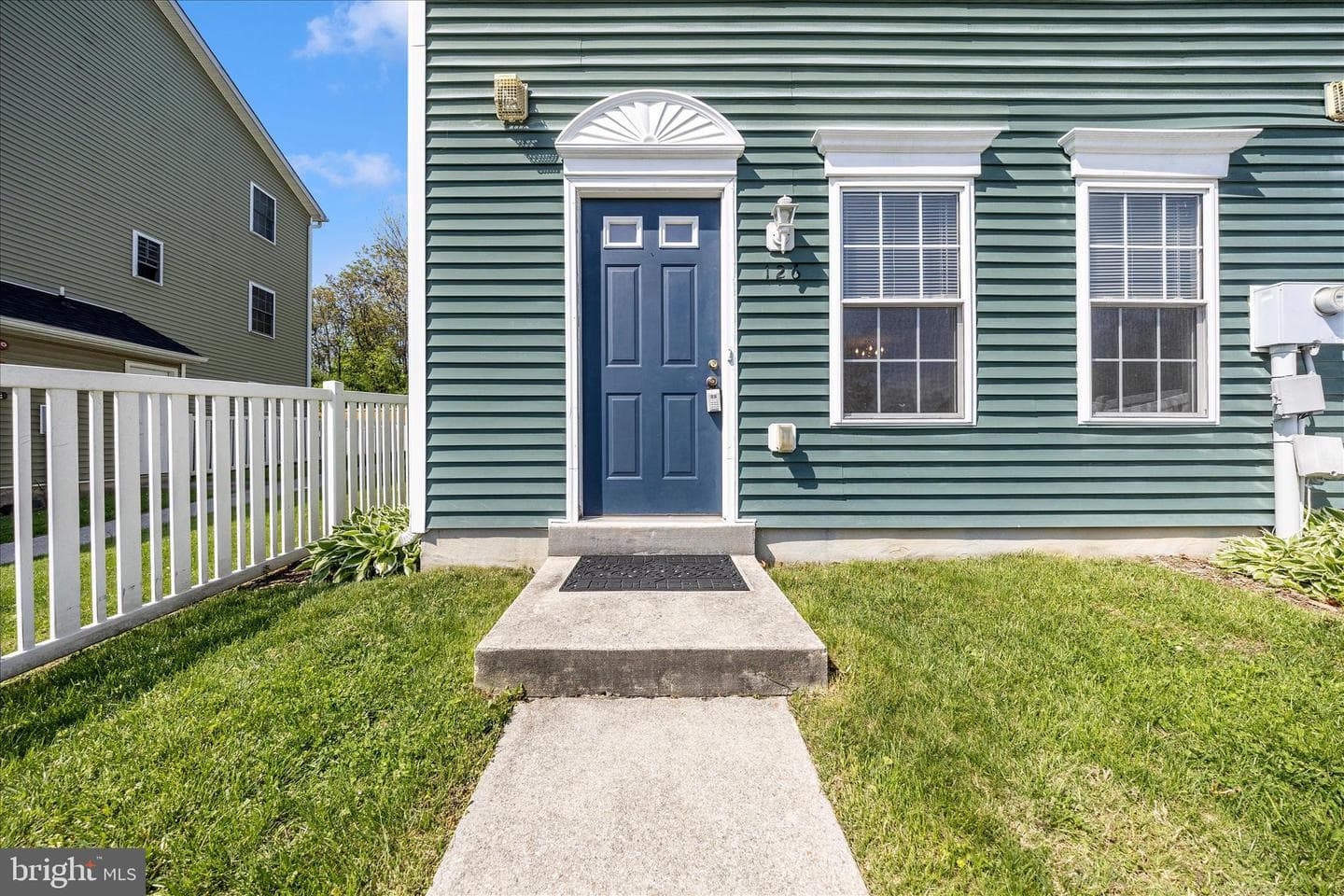 126 N Altamont Avenue photo 47