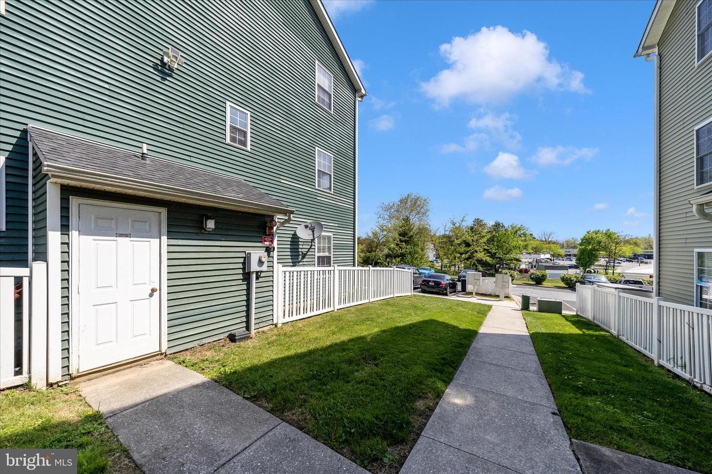 126 N Altamont Avenue photo 52