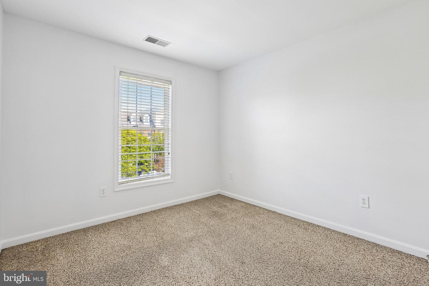 3645 Islington Street photo 23