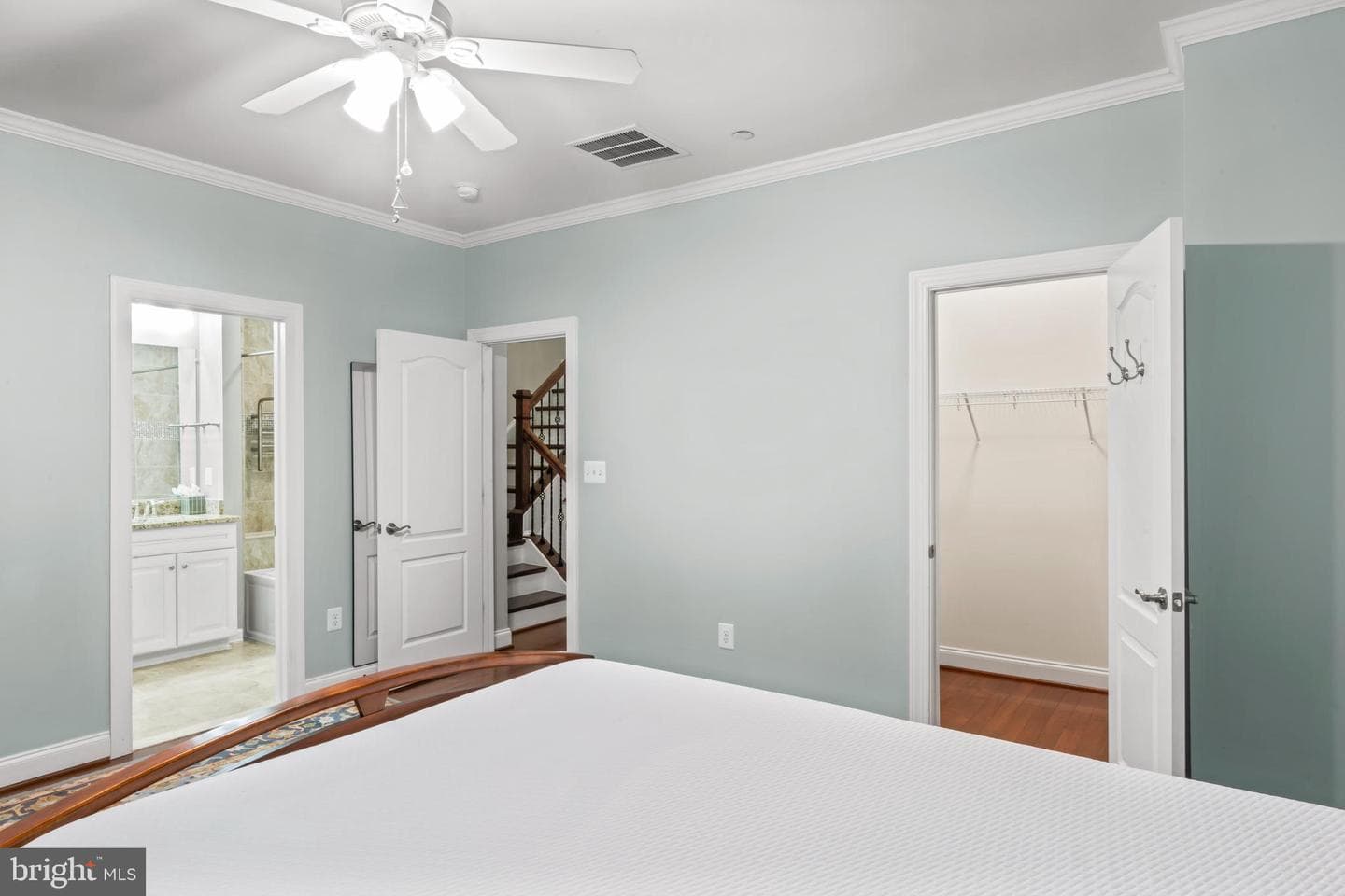 24 Maxwell Square photo 12