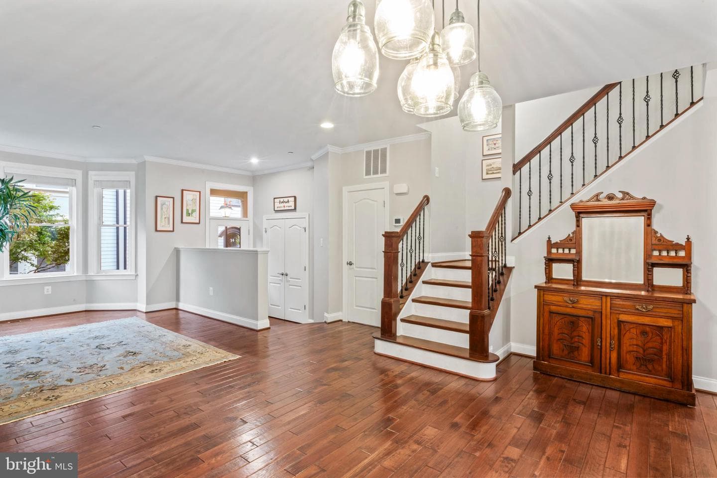 24 Maxwell Square photo 26