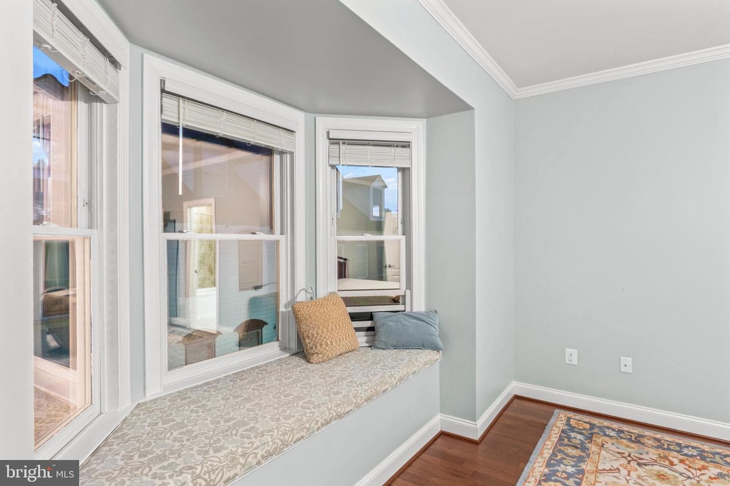 24 Maxwell Square photo 32