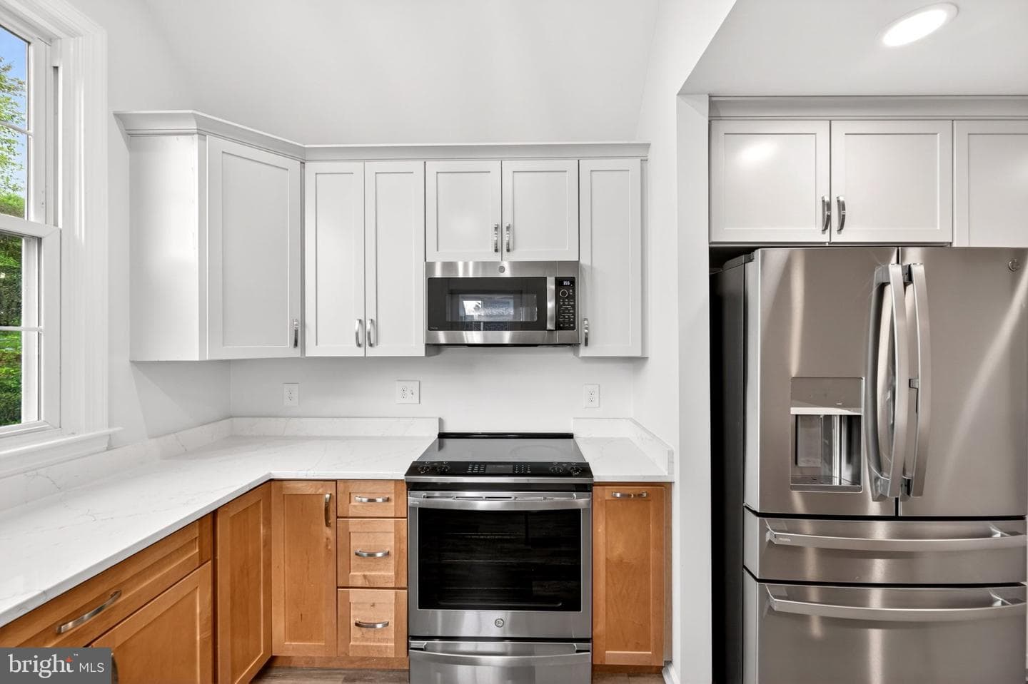 10743 Lake Edge Court photo 7