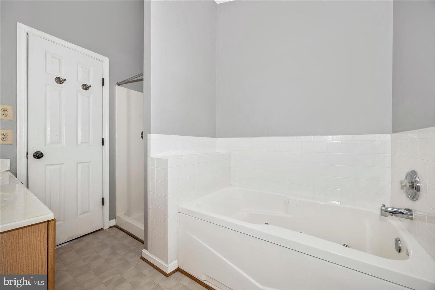 211 Moser Circle photo 27