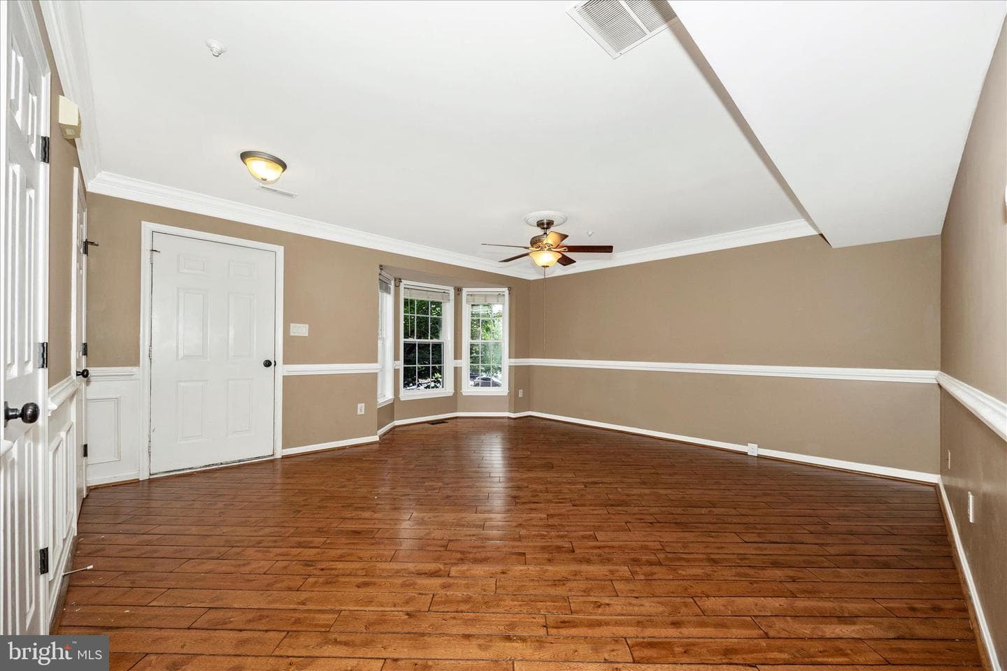 211 Moser Circle photo 6