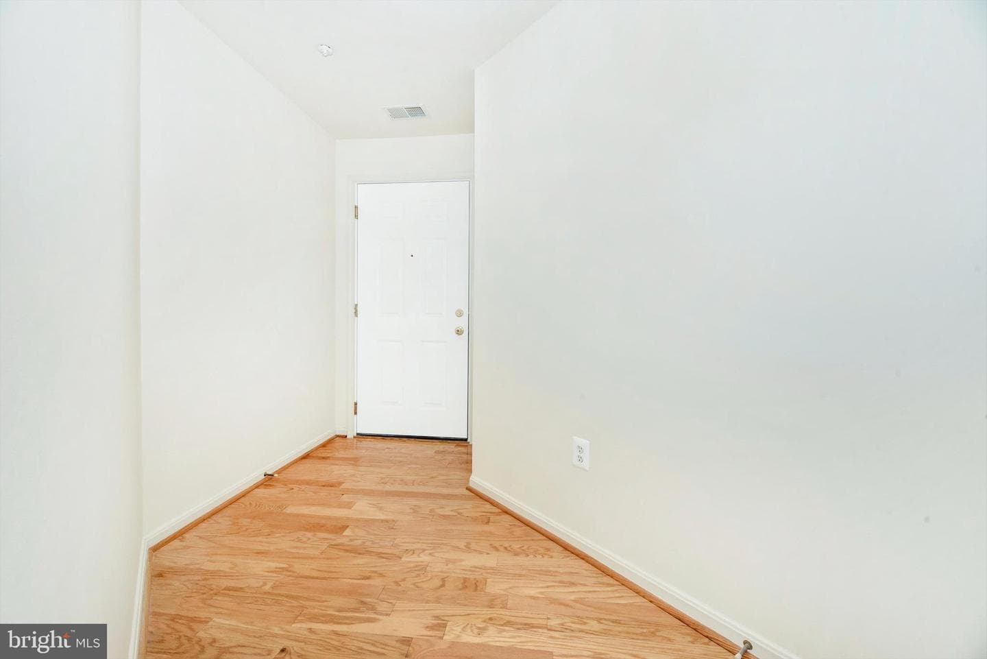 2506 Coach House Way #3b photo 35