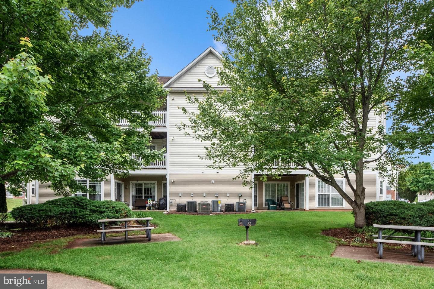 2506 Coach House Way #3b photo 45