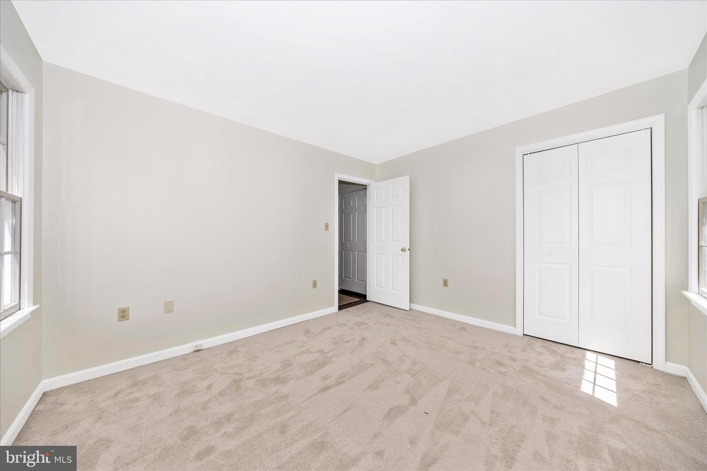 509 W Lincoln Ave photo 28