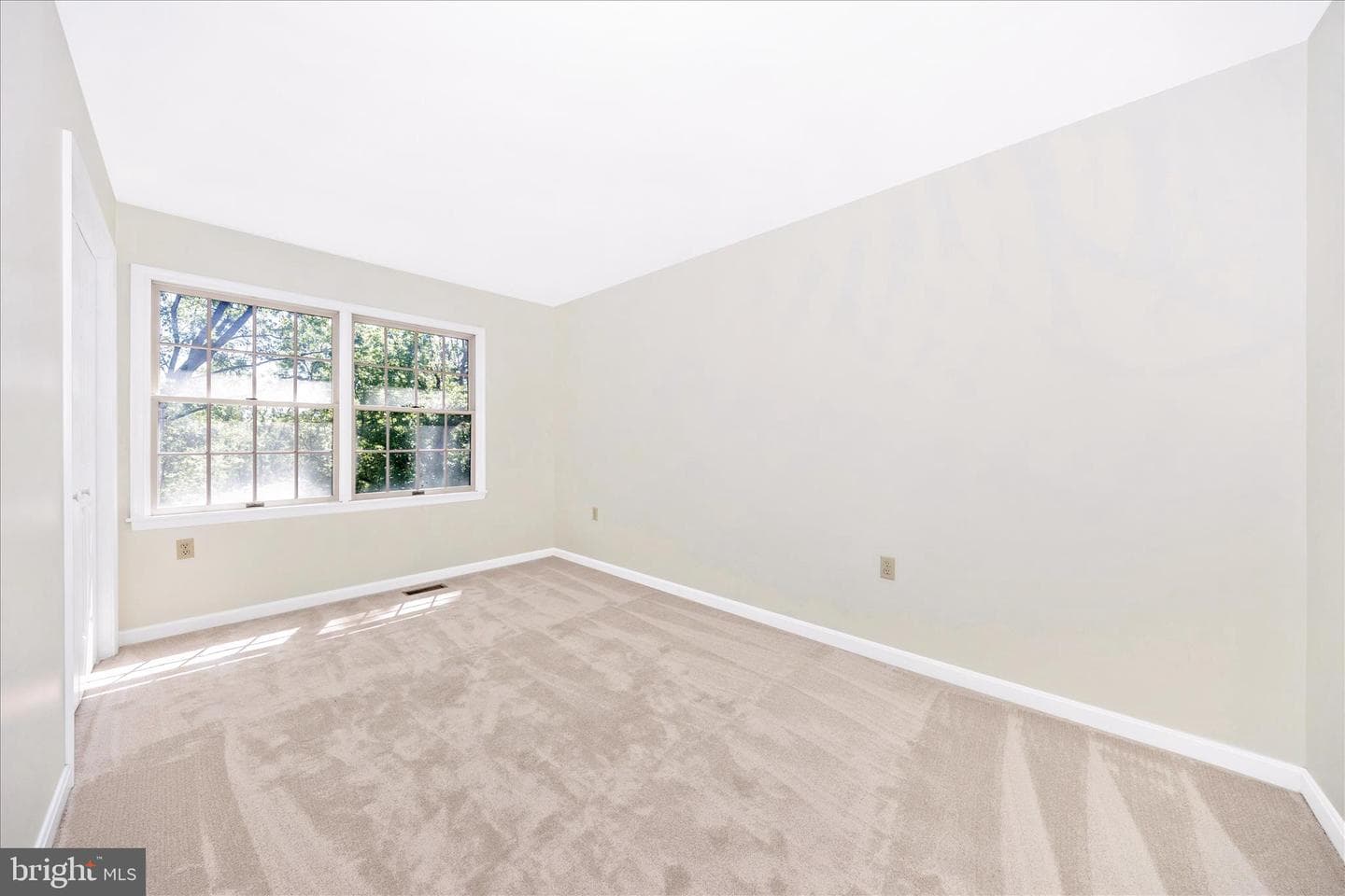 509 W Lincoln Ave photo 32