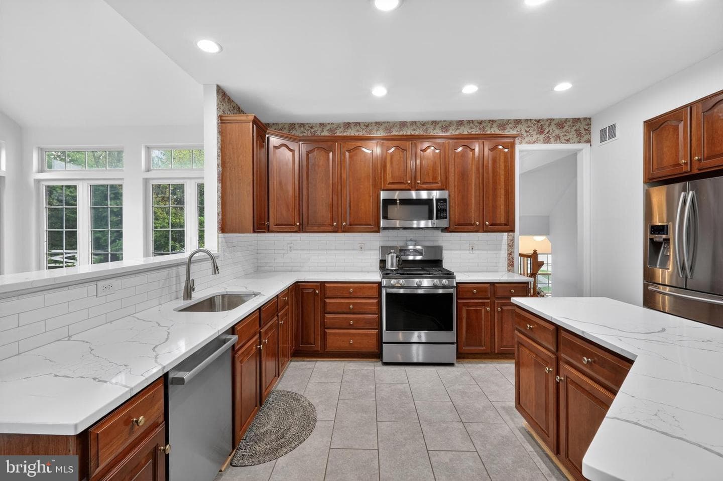 5136 Charlington Court photo 3