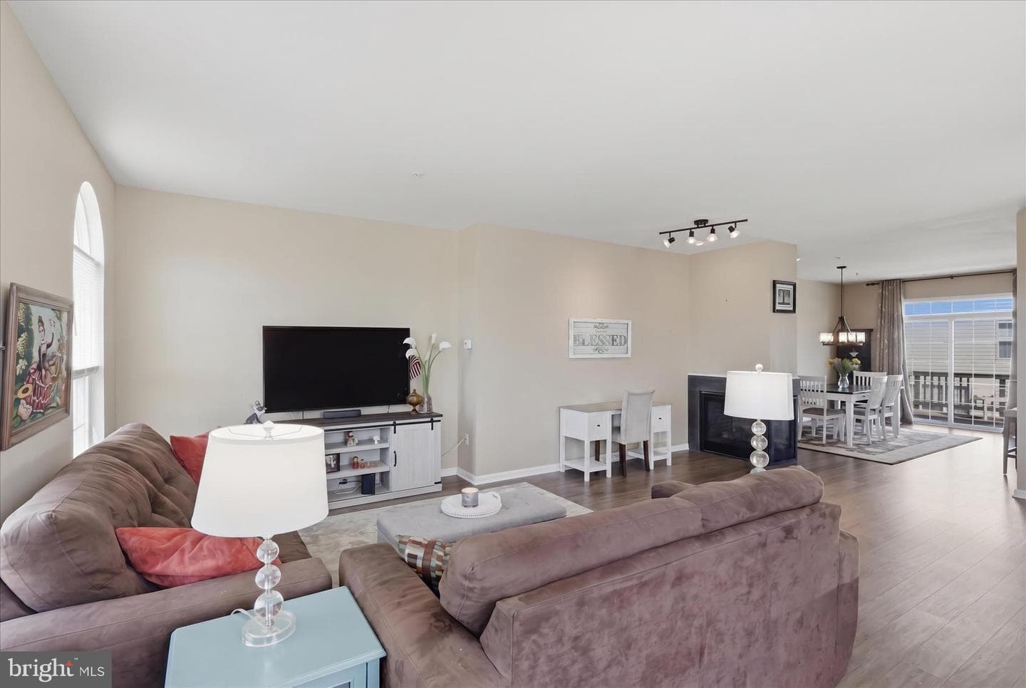 322 E Wainscot Drive photo 11