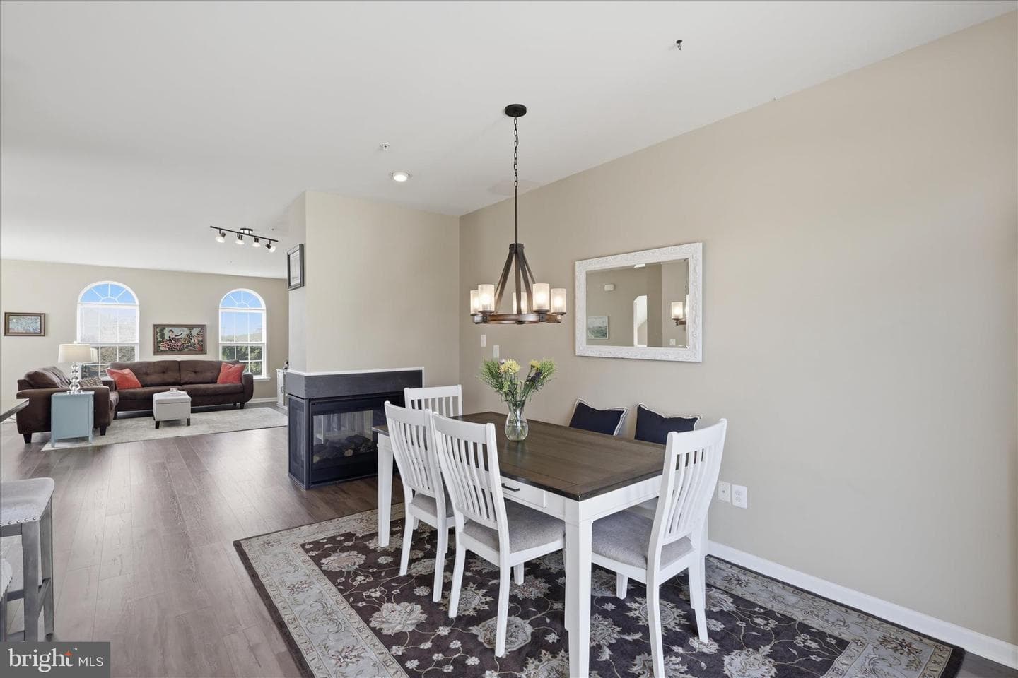 322 E Wainscot Drive photo 16