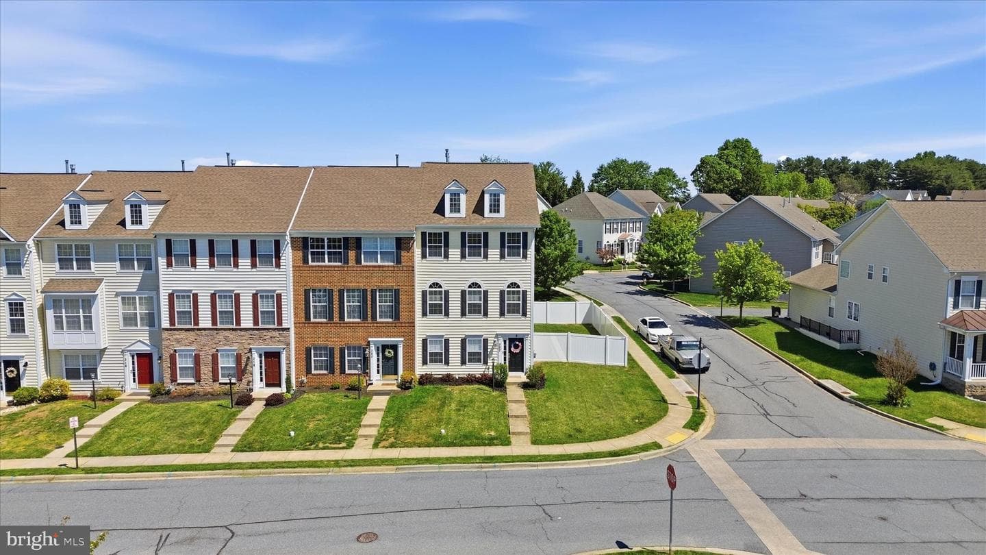 322 E Wainscot Drive photo 3