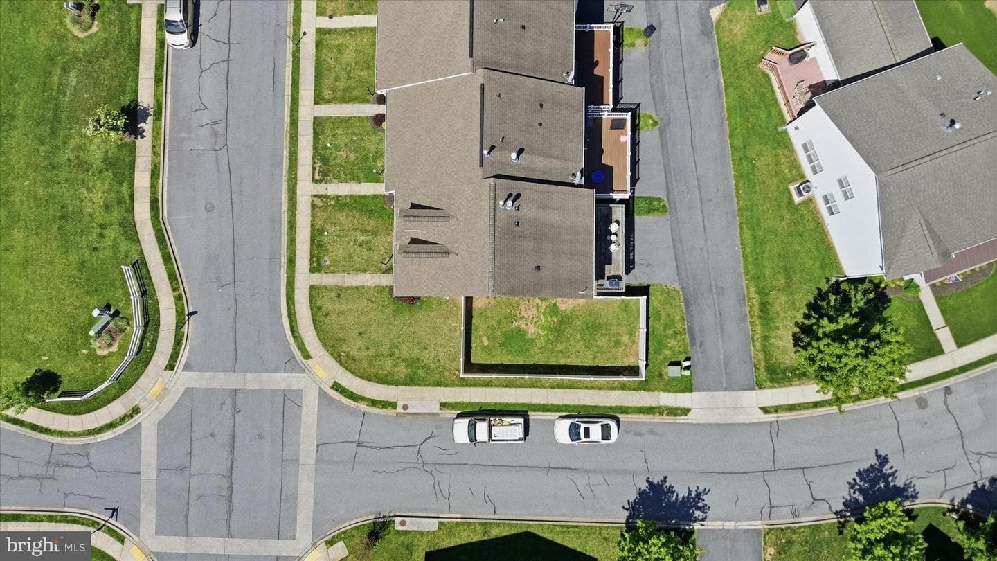 322 E Wainscot Drive photo 35