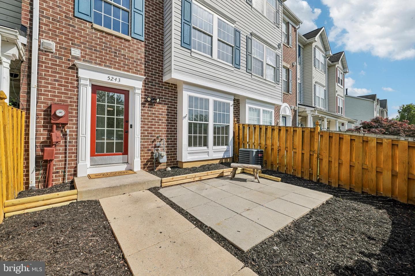 5243 Regal Court photo 6