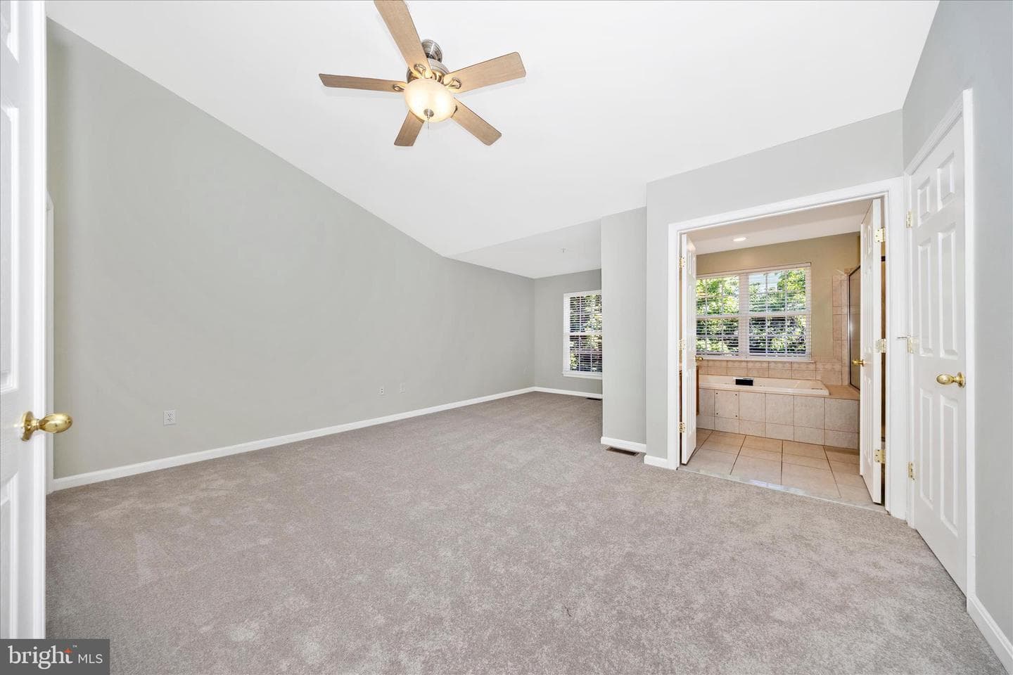 9410 Singleton Place photo 23