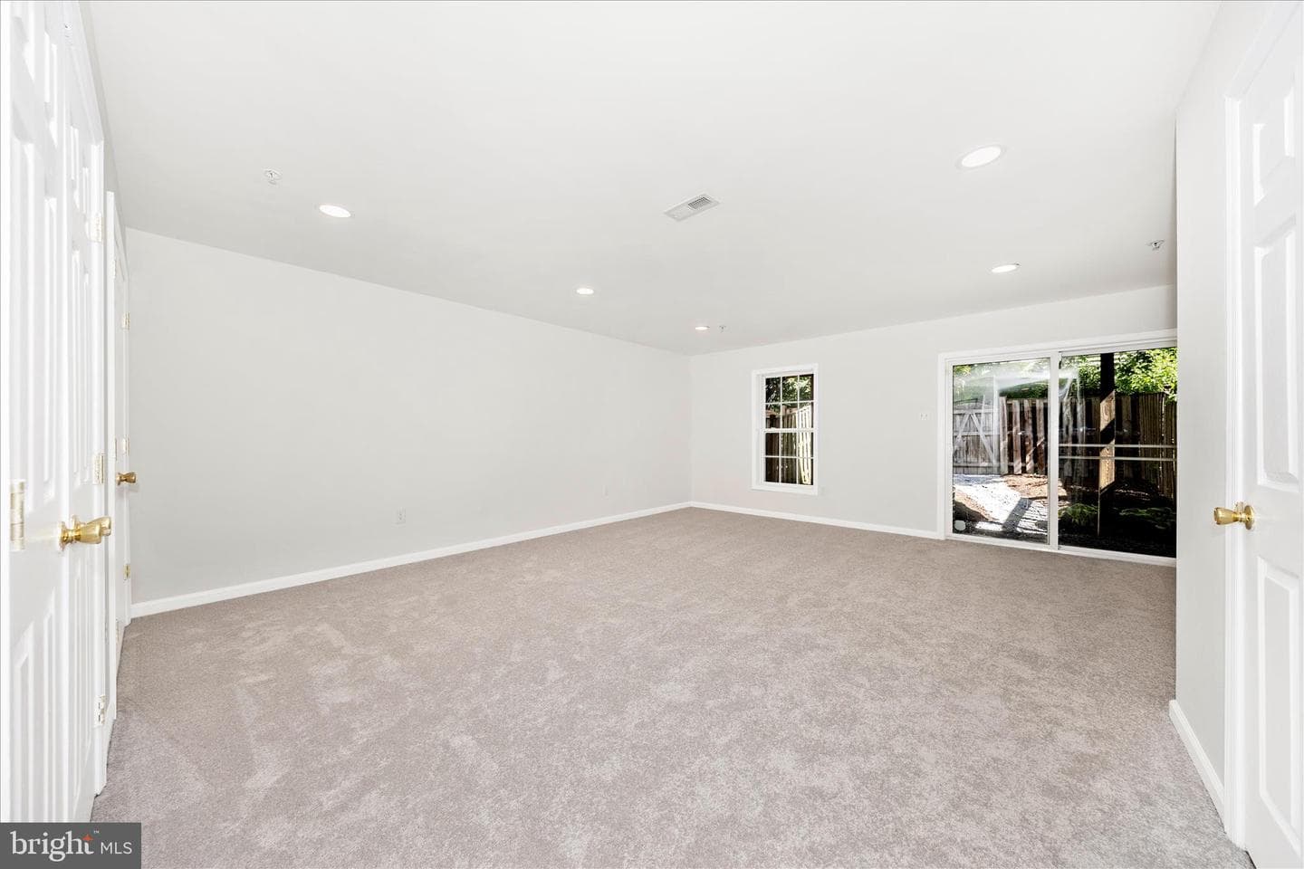 9410 Singleton Place photo 39