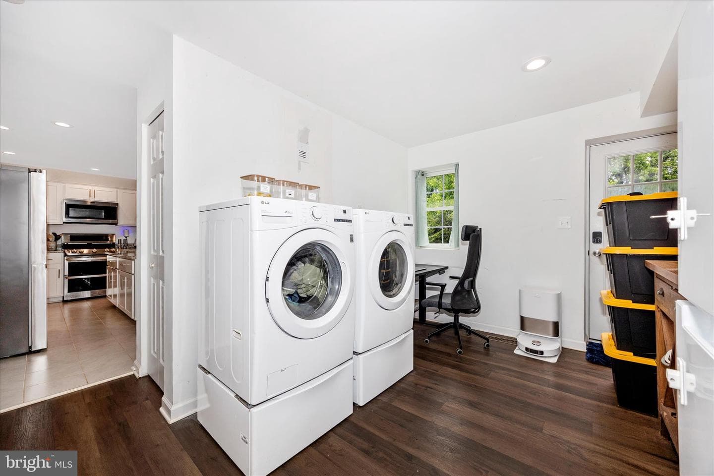 3823 Roundtree Road photo 14