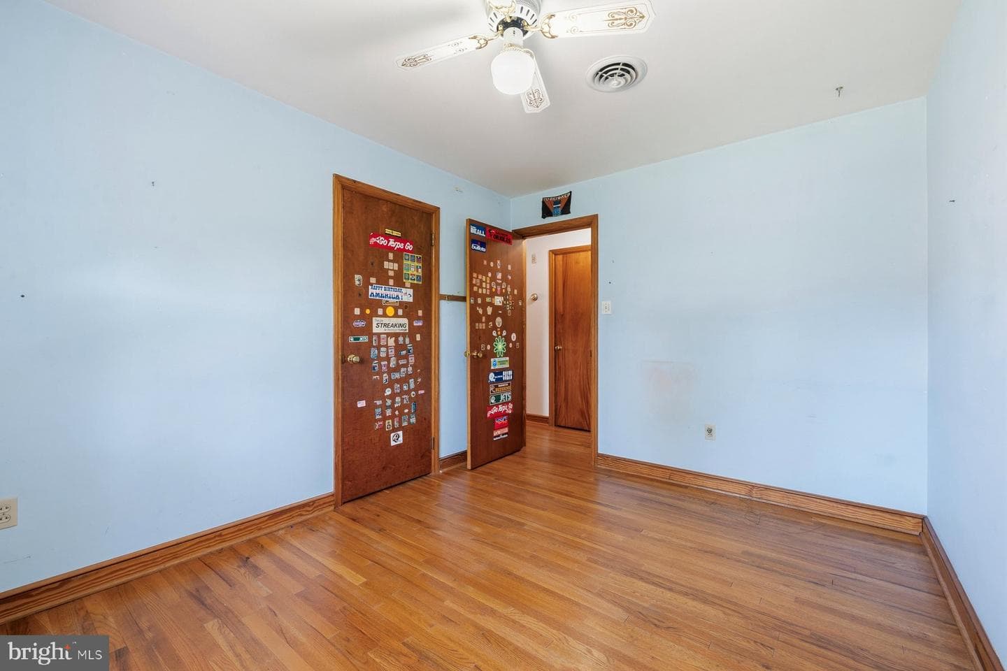 16 Linden Boulevard photo 16