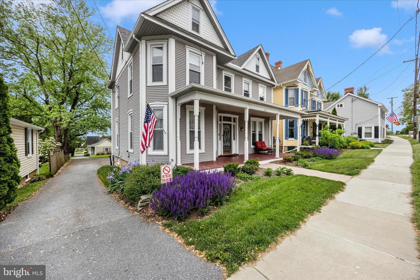 124 E Main Street photo 4